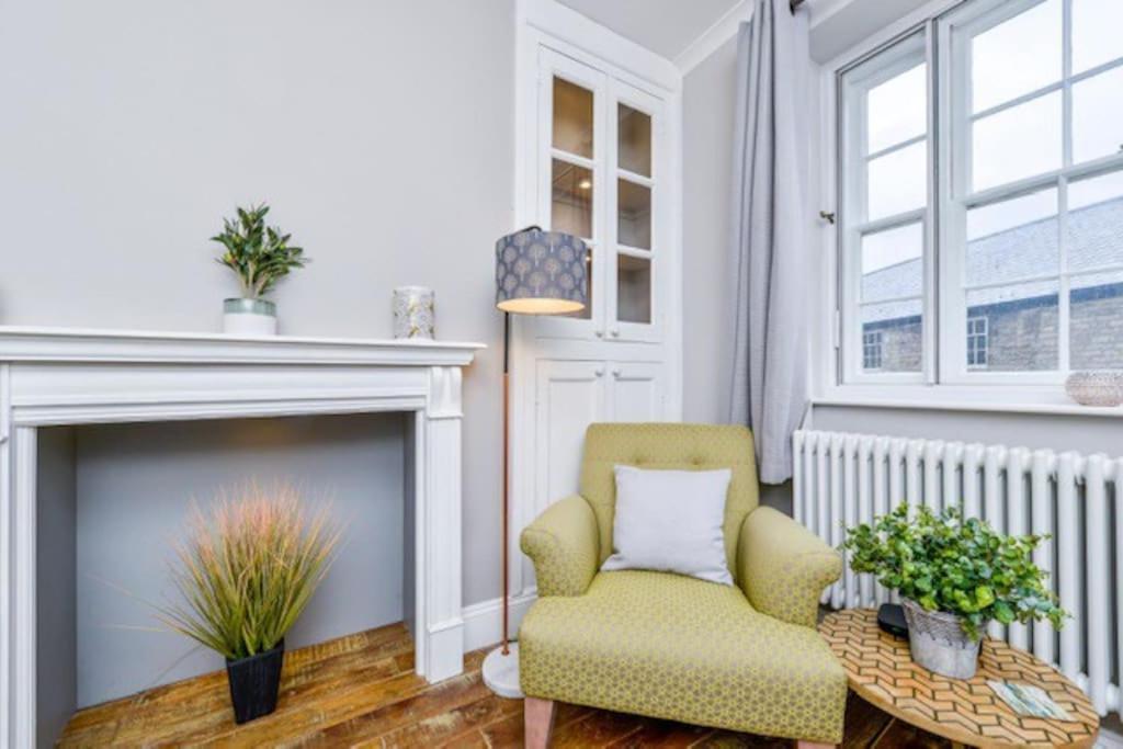 Victorian Townhouse - Stamford Centre - 2 Big Bedrooms, Living Room Kitchen Etc Tastefully Decorated Kültér fotó