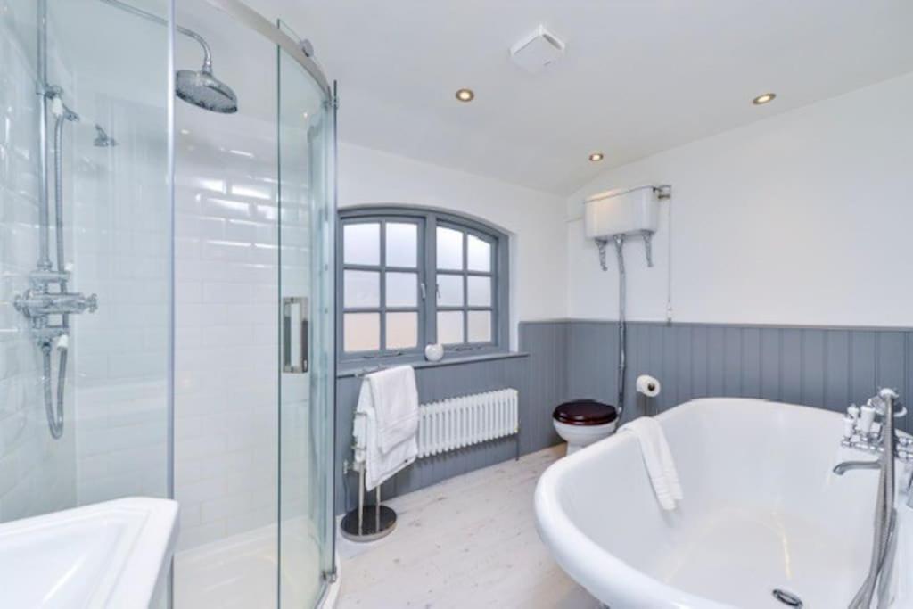 Victorian Townhouse - Stamford Centre - 2 Big Bedrooms, Living Room Kitchen Etc Tastefully Decorated Kültér fotó